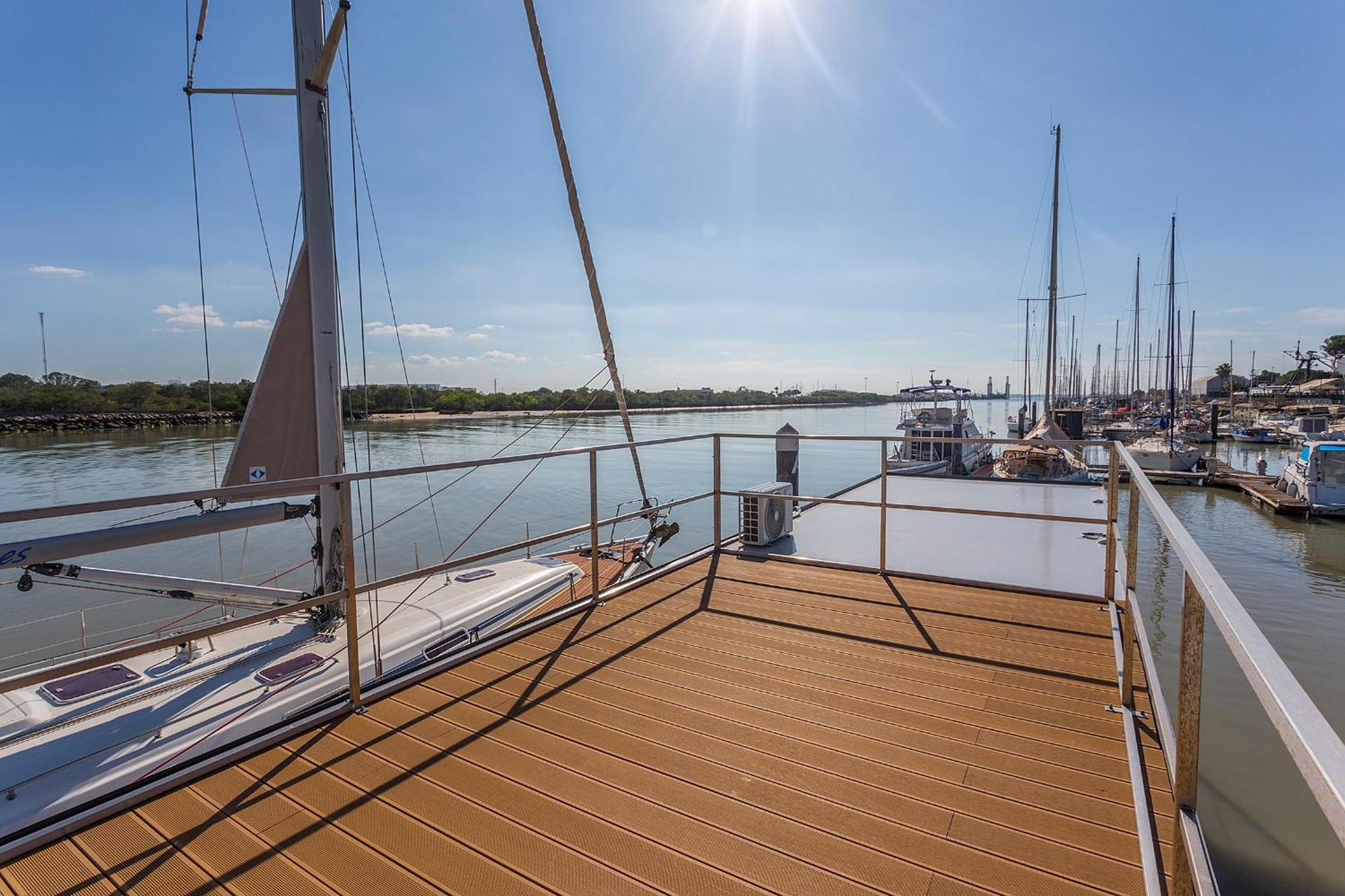 Hotel Azvalia Luxury Casa Barco New York And Texas-Unique Houseboat Experience à El Puerto de Santa María Extérieur photo