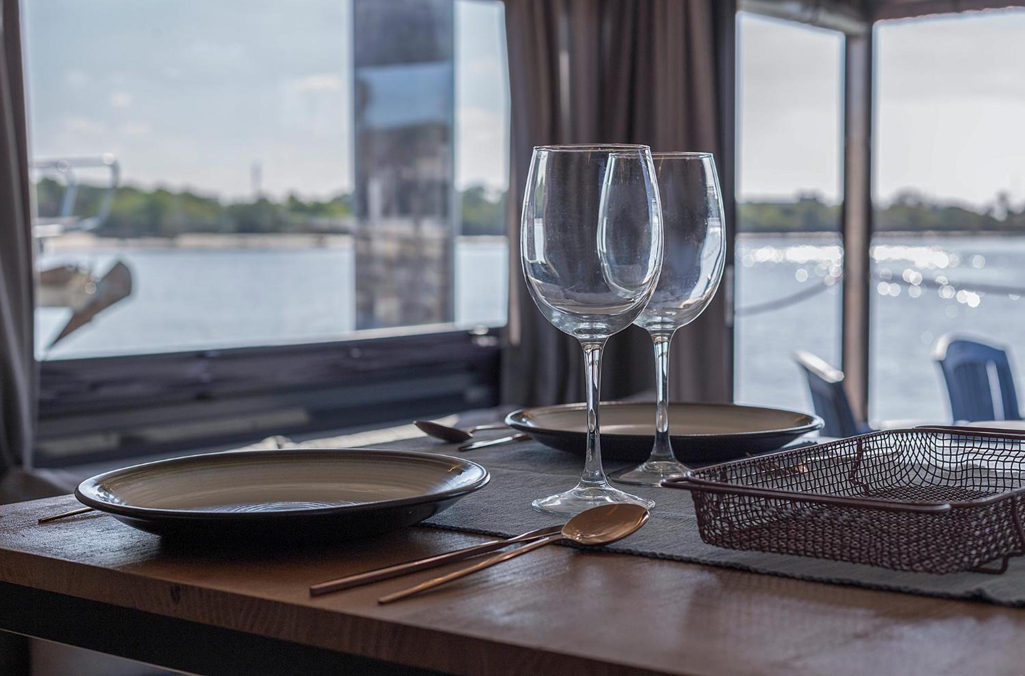 Hotel Azvalia Luxury Casa Barco New York And Texas-Unique Houseboat Experience à El Puerto de Santa María Extérieur photo